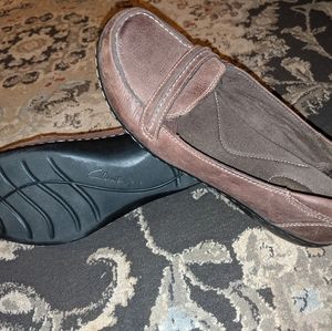 Clarks bendable shoe size 8.5